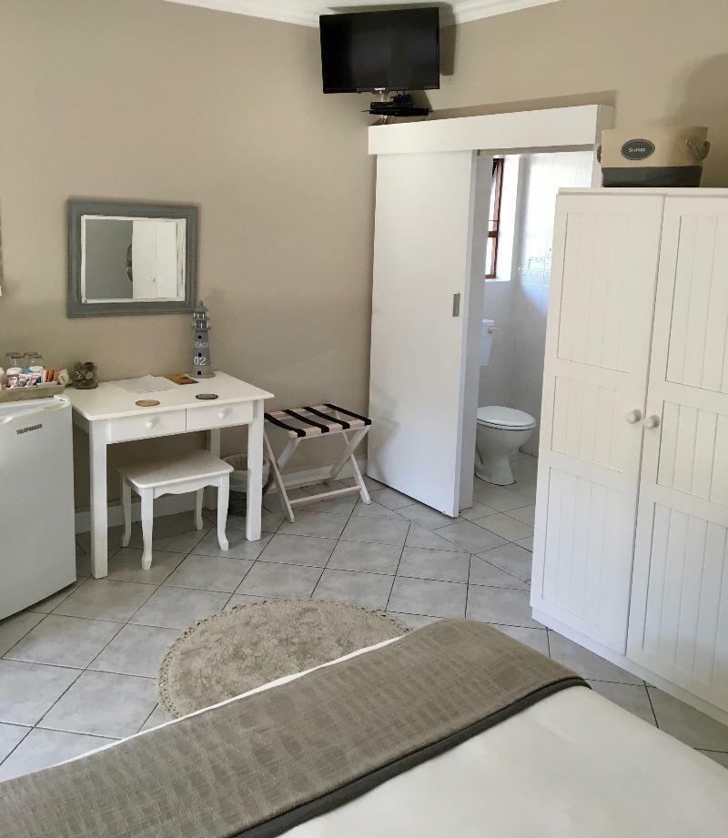 La Mer Guesthouse Port Elizabeth Exterior photo